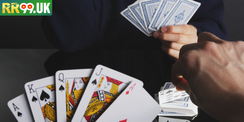 Luật chơi đơn giản thu hút mọi người